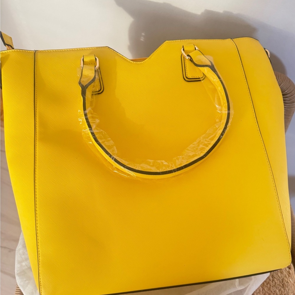 Large Yellow Colorblock Tote Bag Set 3 Piece-crossbody- Wallet - Picture 3 of 7